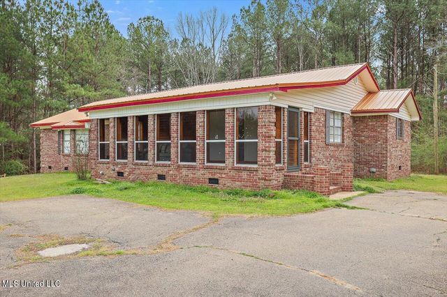 15294 Highway 18, Raleigh, MS 39153