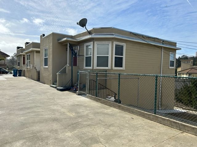 412-414 & 416 East St #414, Daly City, CA 94014