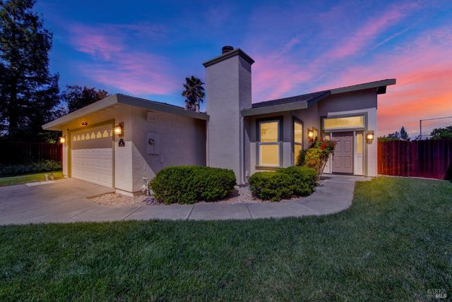 130 Incline Ct, Vacaville, CA 95687