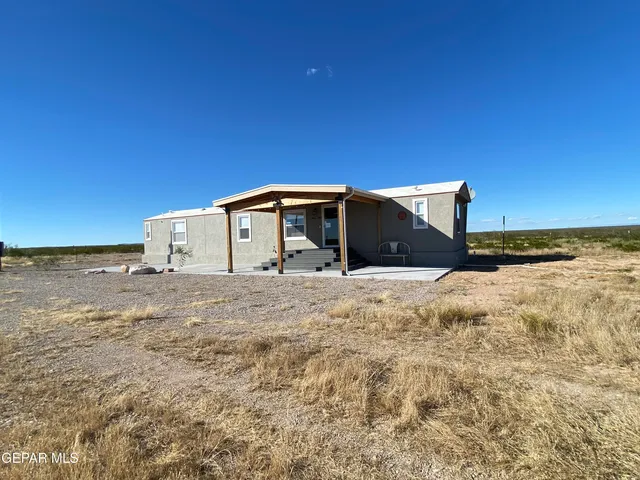 100 N  Sparks Ranch Rd, Dell City, TX 79837