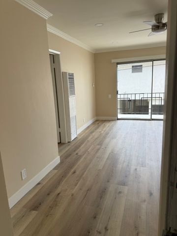 924 7th St #9, Santa Monica, CA 90403