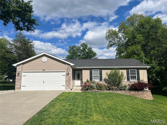 64 David Dr, Saint Charles, MO 63304