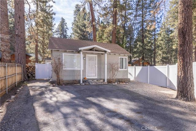 41617 Brownie Ln, Big Bear Lake, CA 92315