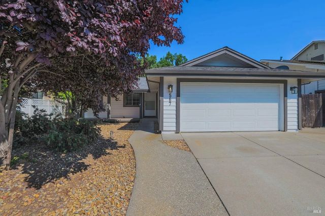 567 Shannon Dr, Vacaville, CA 95688