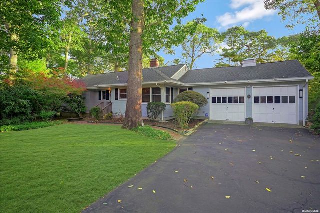 490 Luptons Point Road, Mattituck, NY 11952