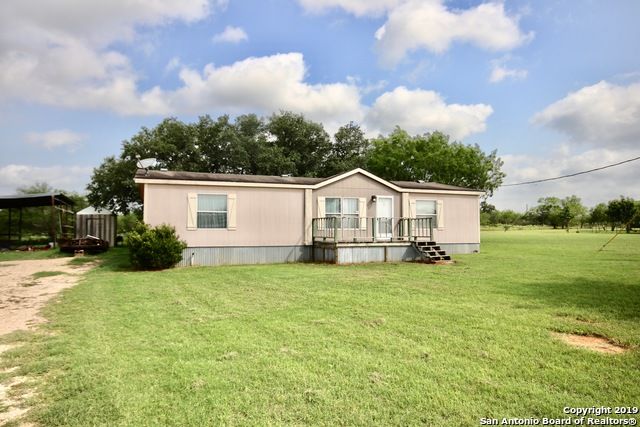 337 Mourning Dove, Floresville, TX 78114