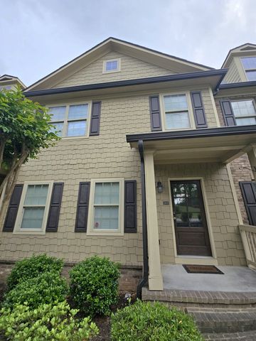211 Jackson Pl NW, Lilburn, GA 30047