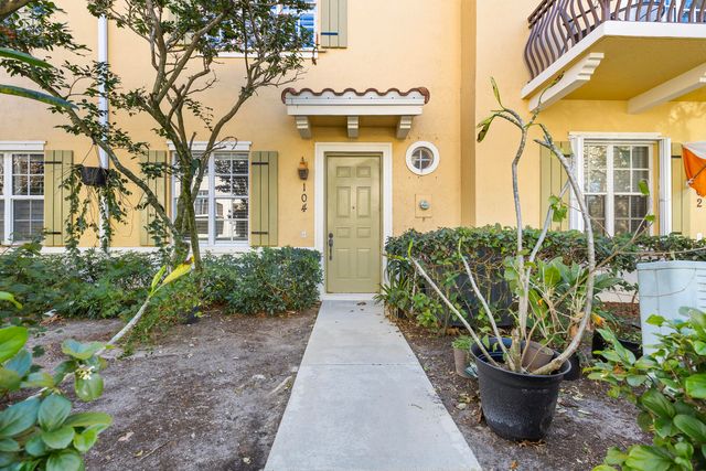 104 Osceola Lane, Jupiter, FL 33458