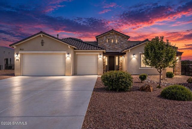 393 Marisa Ct, Las Cruces, NM 88007