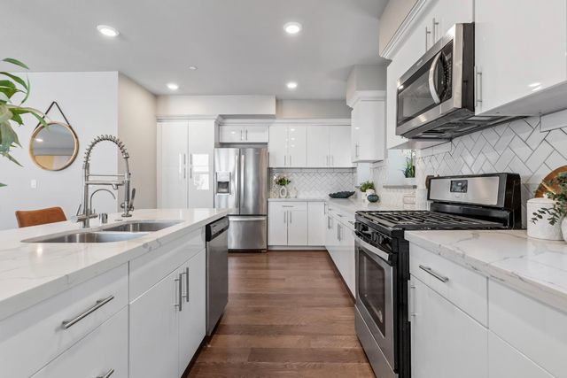 1455 Cherry Cir, Milpitas, CA 95035