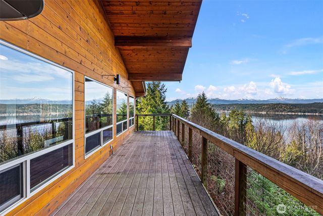 341 E Olympic Vista Drive, Union, WA 98592