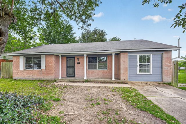 3918 Tavenor Ln, Houston, TX 77047