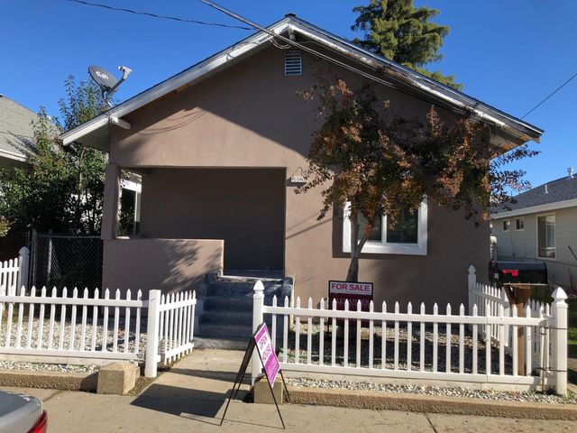 1567 3rd Ave, Oroville, CA 95965