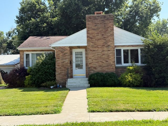 501 E  Main St, Morrison, IL 61270