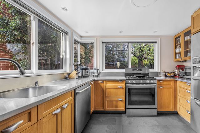 99 Butler St, Brooklyn, NY 11231