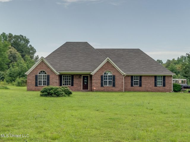 1963 Moore Rd, Red Banks, MS 38661