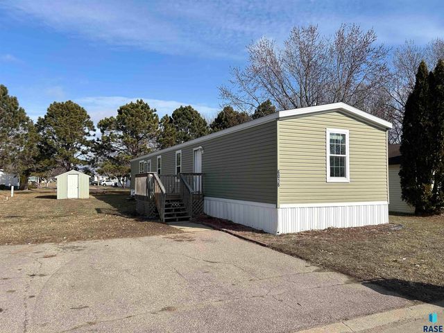 6016 W  Tanager Pl, Sioux Falls, SD 57107