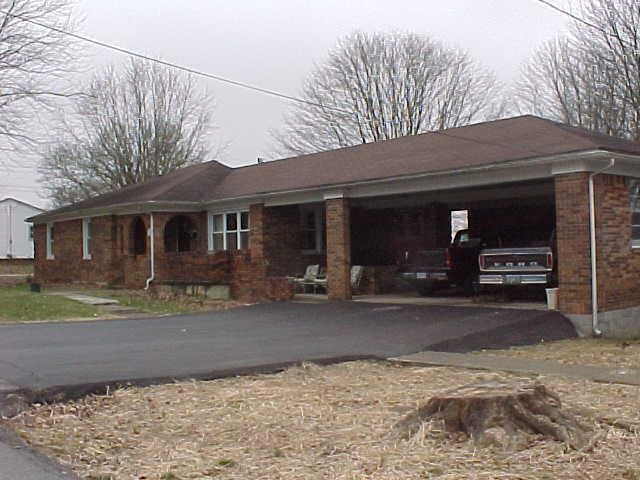 316 Comer Ave, Horse Cave, KY 42749