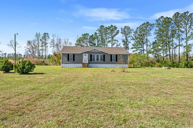 297 Duck Cove Rd., Conway, SC 29526