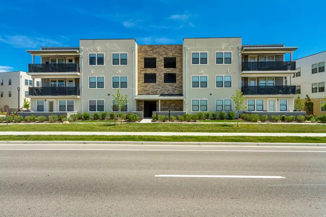 8342 S  Sky Mirror Ln W #H101, West Jordan, UT 84088