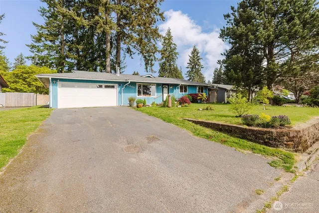 2240 Ponderosa Drive SE, Pt Orchard, WA 98366