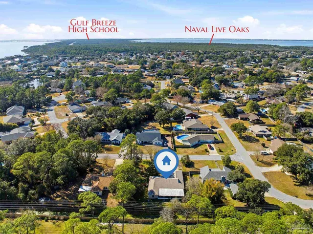 2830 Via Roma Ct, Gulf Breeze, FL 32563