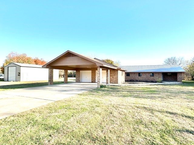 17167 NW County Road 3323, Frost, TX 76641