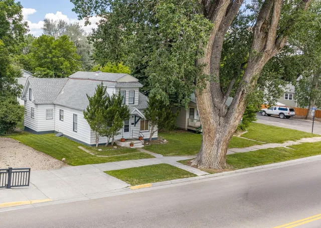 183 W  5th St, Sheridan, WY 82801
