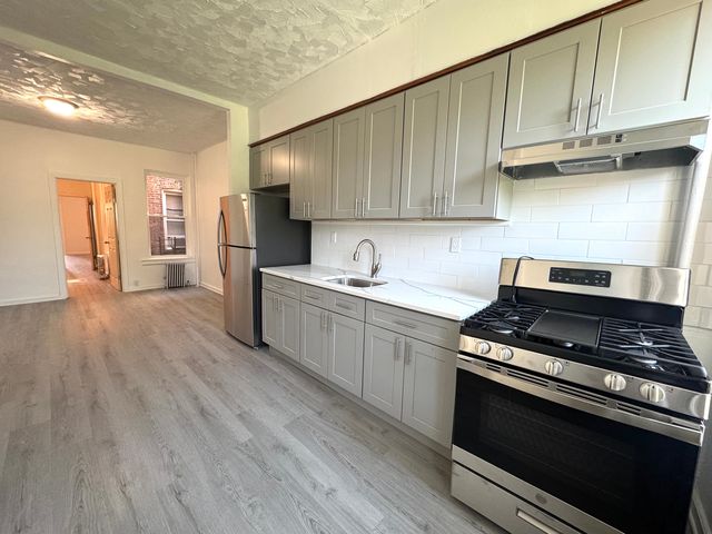 54-12 Flushing Ave #2A, Maspeth, NY 11378