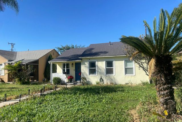 305 S  Bedford St, La Habra, CA 90631