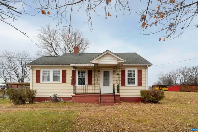 1007 Sherwood Ave, Waynesboro, VA 22980