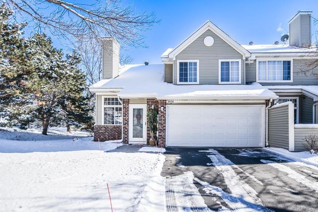 8828 Branson Dr, Inver Grove Heights, MN 55076