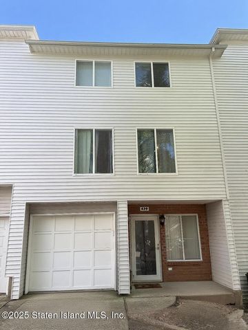 439 Ilyssa Way, Staten Island, NY 10312