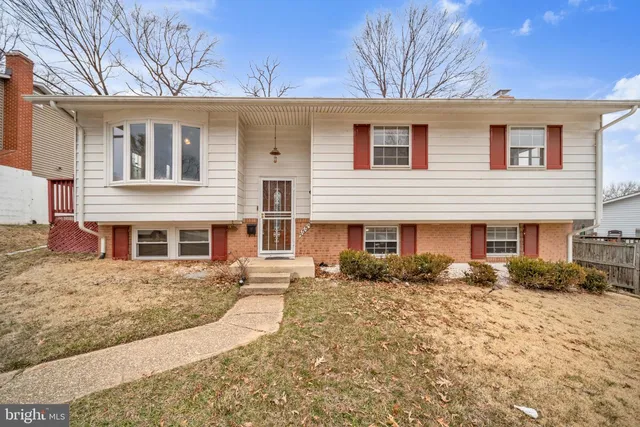 4554 Kinmount Rd, Lanham, MD 20706