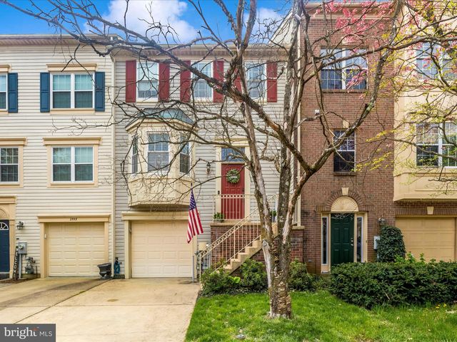 2555 Stow Ct, Crofton, MD 21114