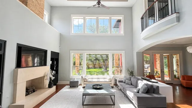 816 Stonewall Ridge Ln, Austin, TX 78746