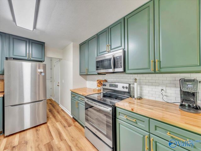 11416 Hillwood Dr SE, Huntsville, AL 35803