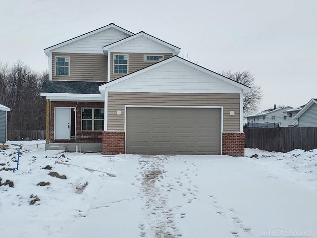 28855 Anchor Dr, Chesterfield, MI 48047