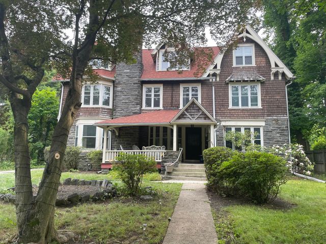 566 W  Montgomery Ave  #3, Haverford, PA 19041