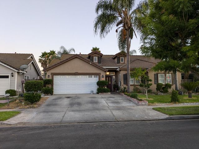 2226 Typhoon Ct, Turlock, CA 95380