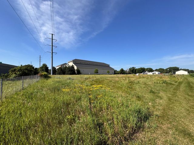 9 Quaday Ave NE, Elk River, MN 55330