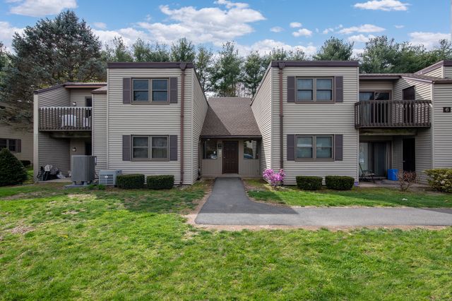 602 Twin Circle Dr #602, South Windsor, CT 06074