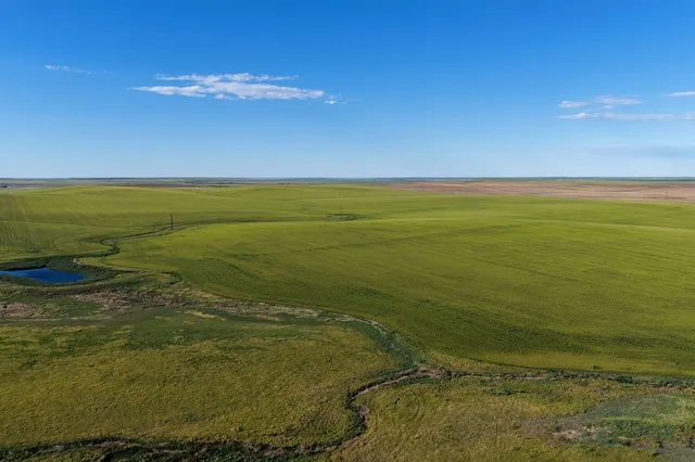 Sanarc Rd, Hayes, SD 57537
