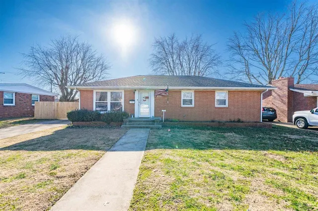 800 Booth Ave, Owensboro, KY 42301
