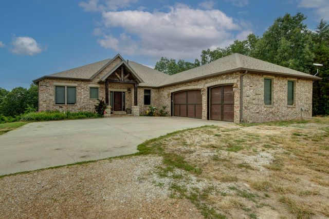 9320 North Lookout Lane, Pleasant Hope, MO 65725
