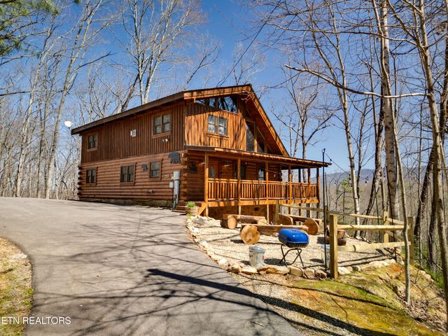 4240 Alyssa Way, Gatlinburg, TN 37738