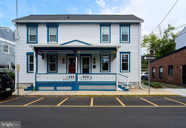 56 Church St, Lambertville, NJ 08530