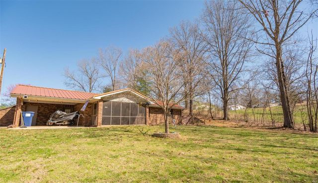 210 Town And Country Rd, Piedmont, MO 63957