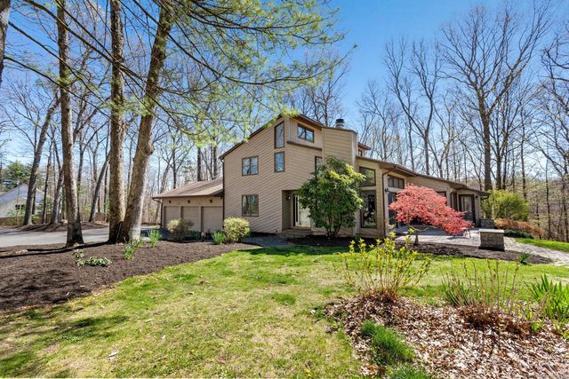 3239 Mountain Rd, West Suffield, CT 06093