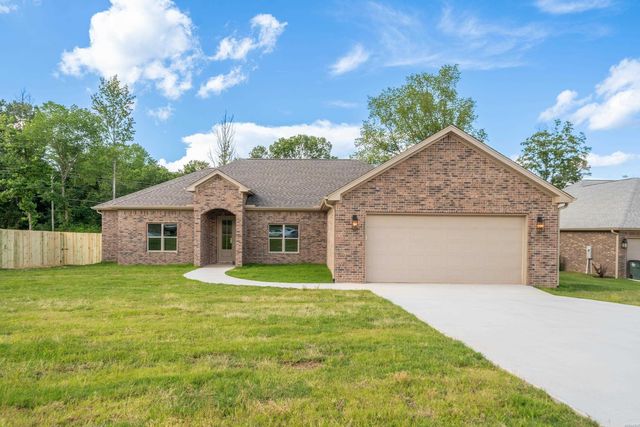 130 Petronia St, Hot Springs National Park, AR 71913